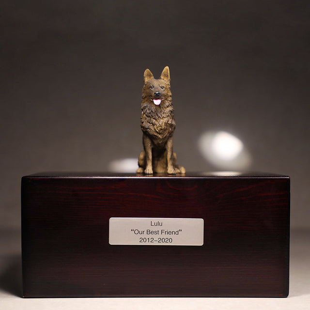 Golden Retriever Sculpture Pet Urn Sandalwood Material - Customizable